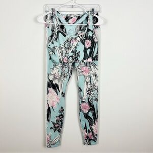 Nike Dri Fit Matching 2-Piece Set Size Medium in Topaz Mist Floral